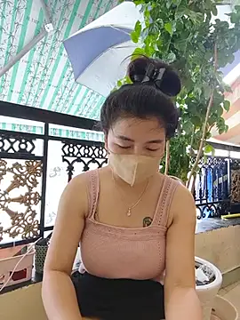 lyna_bl