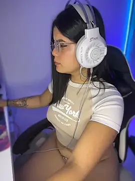2Angela_