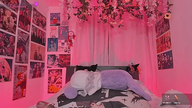 MissCurvyTop