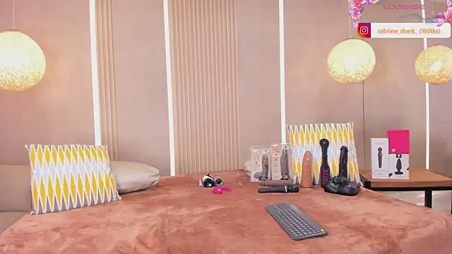 sabrina_shark_ - Sabrina_shark_'s free webcam - UK Sex Cams