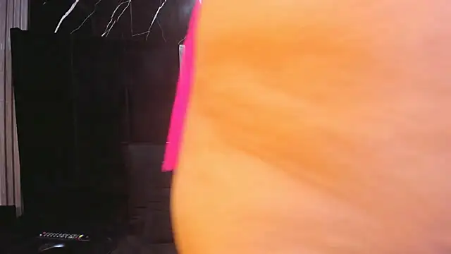 queenstarhy - Queenstarhy's free webcam - UK Sex Cams