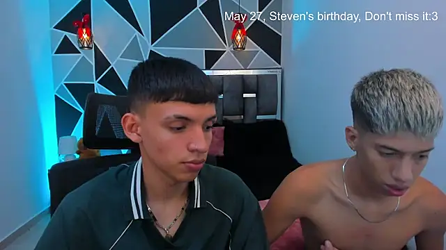 juan_nd_steven - Juan_Nd_Steven's free webcam - UK Sex Cams