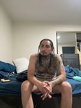 Longmoney444 webcam