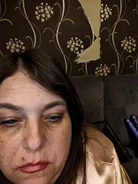 housewifemilf_courtney - HousewifeMilf_Courtney's free webcam