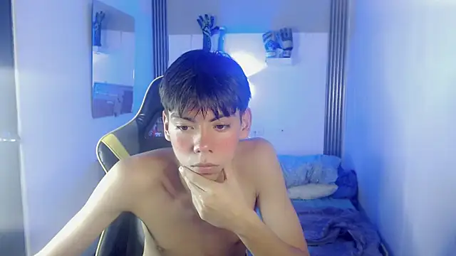 liarr_ - Liarr_'s free webcam
