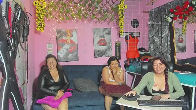 lesbiancuple