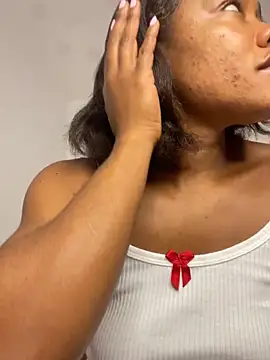 _yisela_ (F young) - Juicy pussy