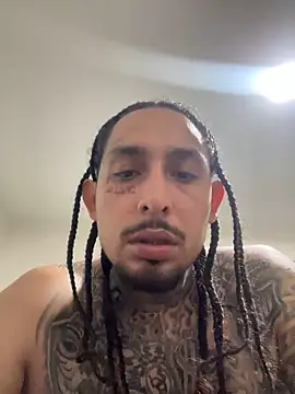 longmoney444 - Longmoney444's free webcam