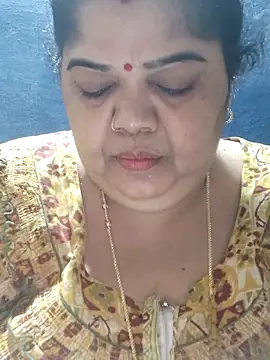 tamilthanushri - Tamilthanushri's free webcam