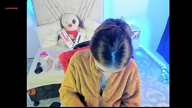 Mia_Victoria22