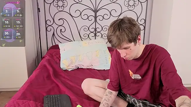 Danny_loves_Mary