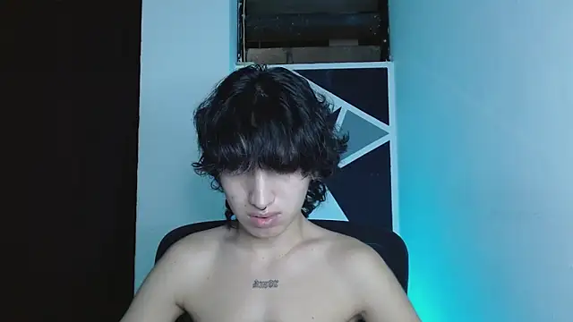 littlextreme live sex cam