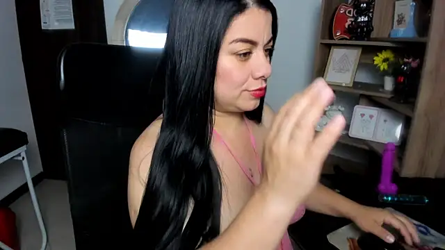 Emilyy_Moon_