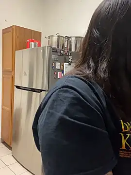 miacanela_xo