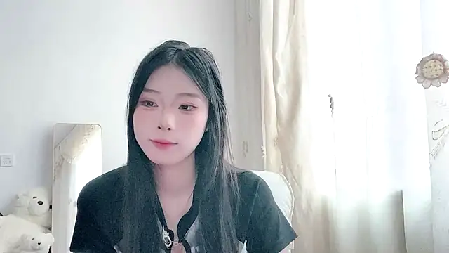 yiyibaby2026 - Yiyibaby2026's free webcam