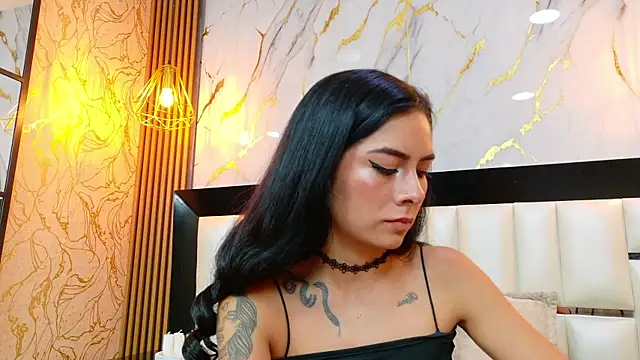 Watch NicoleEsposito live on EroticFlix - High definition streams
