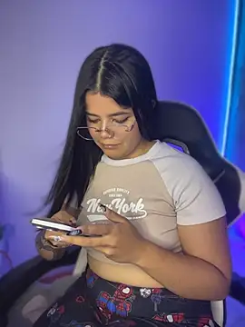 2Angela_