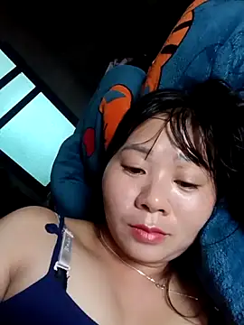 vangkt-cute - Vangkt-cute's free webcam - UK Sex Cams