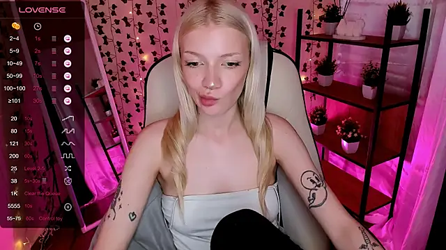 AnyaTaylor_