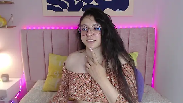 Angelie_Rosebrm