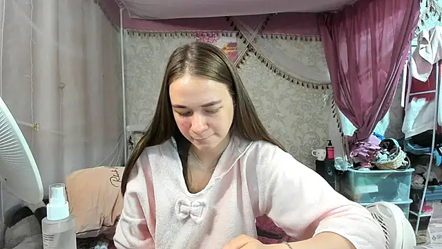Watch leila_bambi_ live on EroticFlix - High definition streams