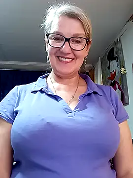 irinamaux - Irinamaux's free webcam - UK Sex Cams