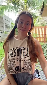 mini_girl_do_it_better (F young) - Take off top 3 min