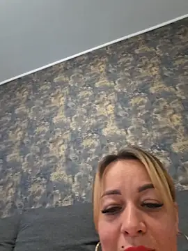 RuxyHuge42ETT