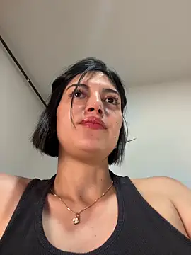 selenehale - SeleneHale's free webcam