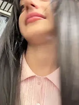 miatee - MiaTee's free webcam - UK Sex Cams