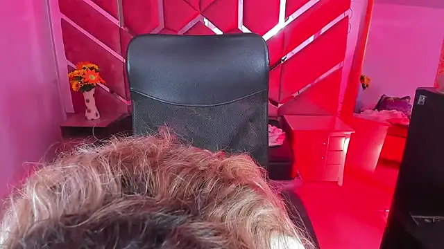 Olivia_Fox69
