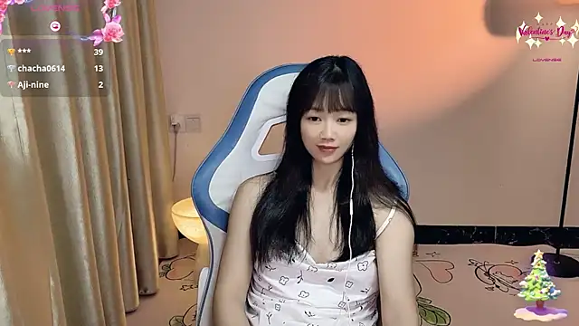 luoluo-520 - Luoluo-520's free webcam