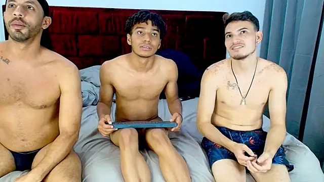 the_penthouse_boys (G young) - Hot Kisses
