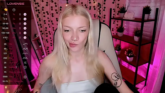 AnyaTaylor_