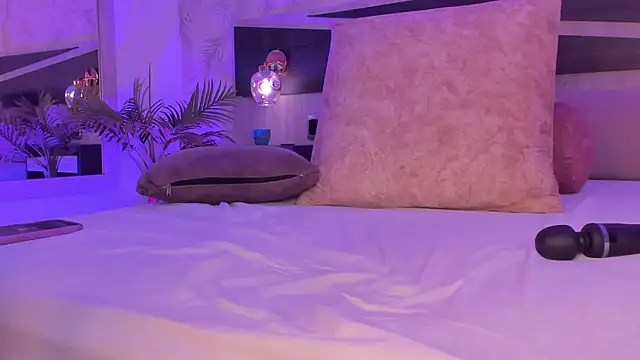 dana_hazze