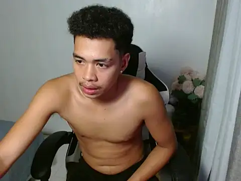 curlyasian_njxx - Curlyasian_njxx's free webcam - UK Sex Cams