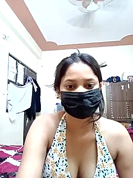 sexyyy_sonia Live Webcam on Stripchat