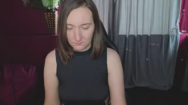selestiasnata (Ask my age) - play with breasts