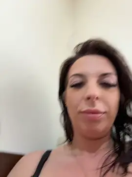 almmaxxxx - Almmaxxxx's free webcam - UK Sex Cams