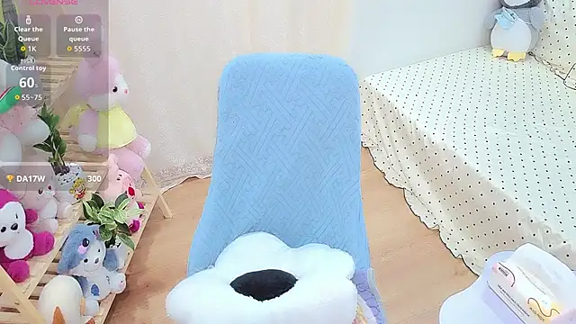 Crystal_Lea