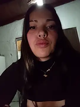 paula2422 webcam
