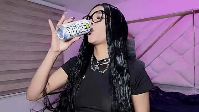 mia_gatesvg