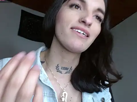 Scarlett_crastrawberry webcam
