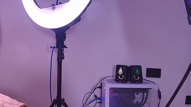 abbyrouss_ webcam