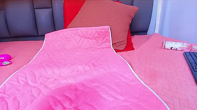 melany_roberts_