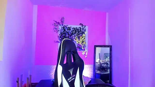 Katy_bratz_ webcam