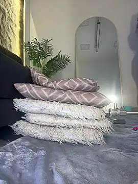 Isa__Blanc webcam