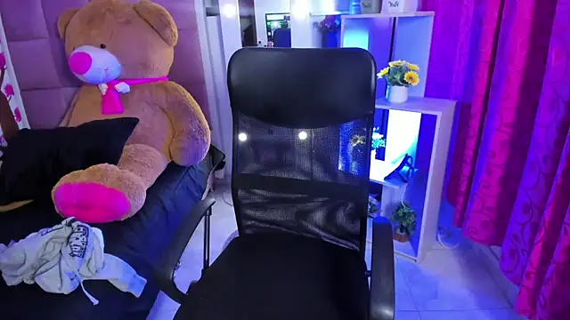 liany_taylor webcam