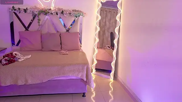 SABRIINA_TAY
