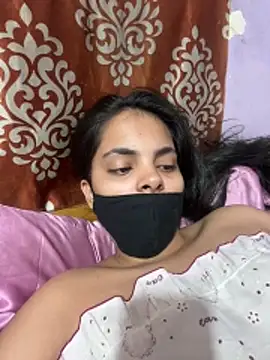 Sandhya_77 Live Webcam on Stripchat